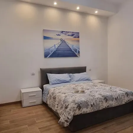 Bilocale Con Park Privato דירה